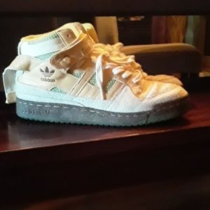 Adidas Reground High tops